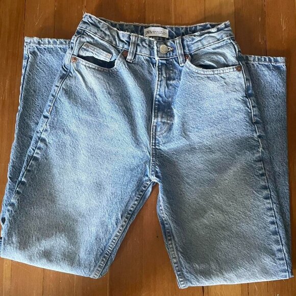 Women's Blue Jeans - Picture 1 of 3